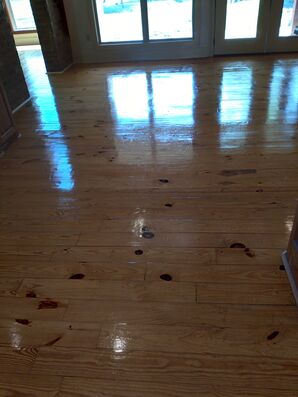 Floor Cleaning & Polishing in Hattiesburg, MS (2)